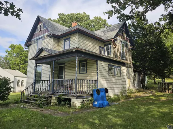 326 Southwest Blvd, Madison, KS 66860