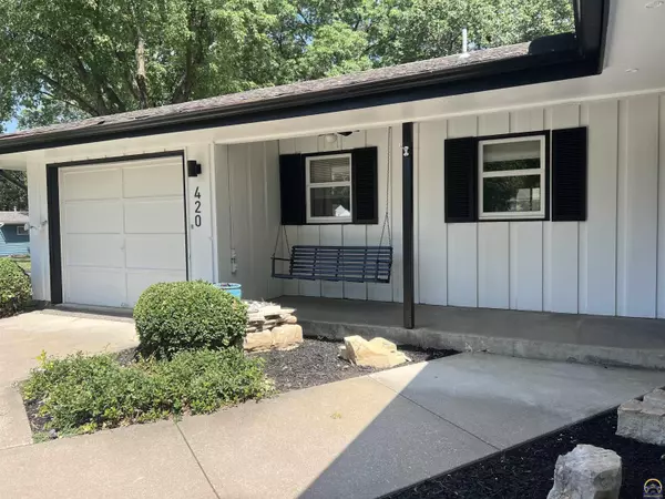 Lawrence, KS 66046,420 Dakota ST