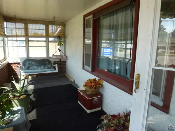 Emporia, KS 66801,718 W 6th Ave