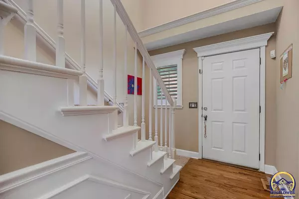 Lawrence, KS 66049,5200 Branchwood Ct