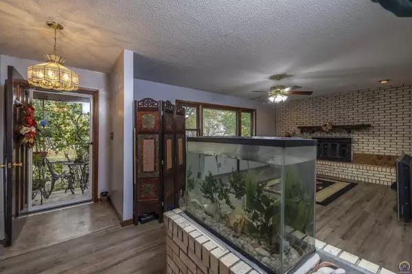 Silver Lake, KS 66539,2524 NW Burkdoll CT