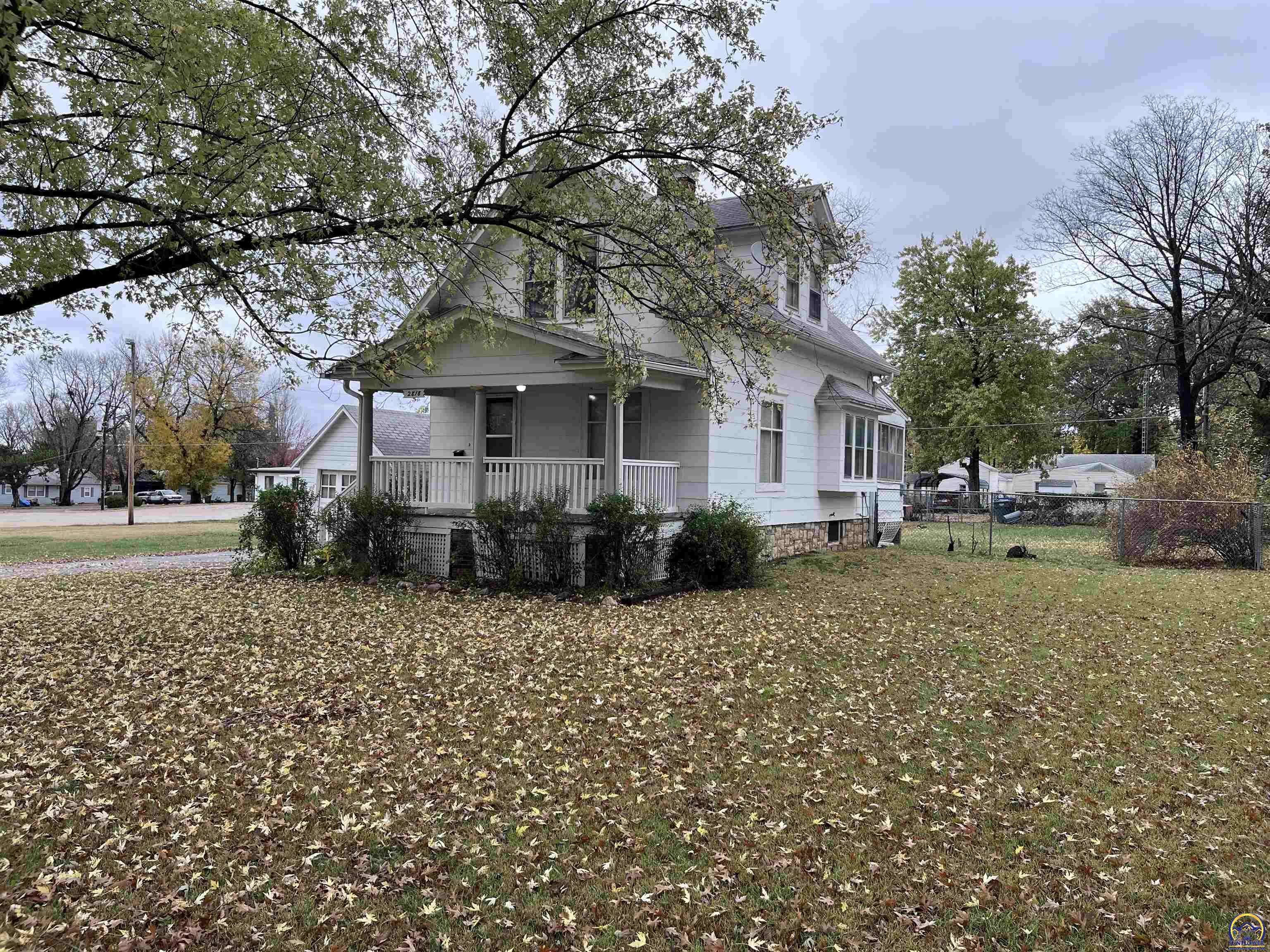 Topeka, KS 66605,2818 SE Kentucky AVE