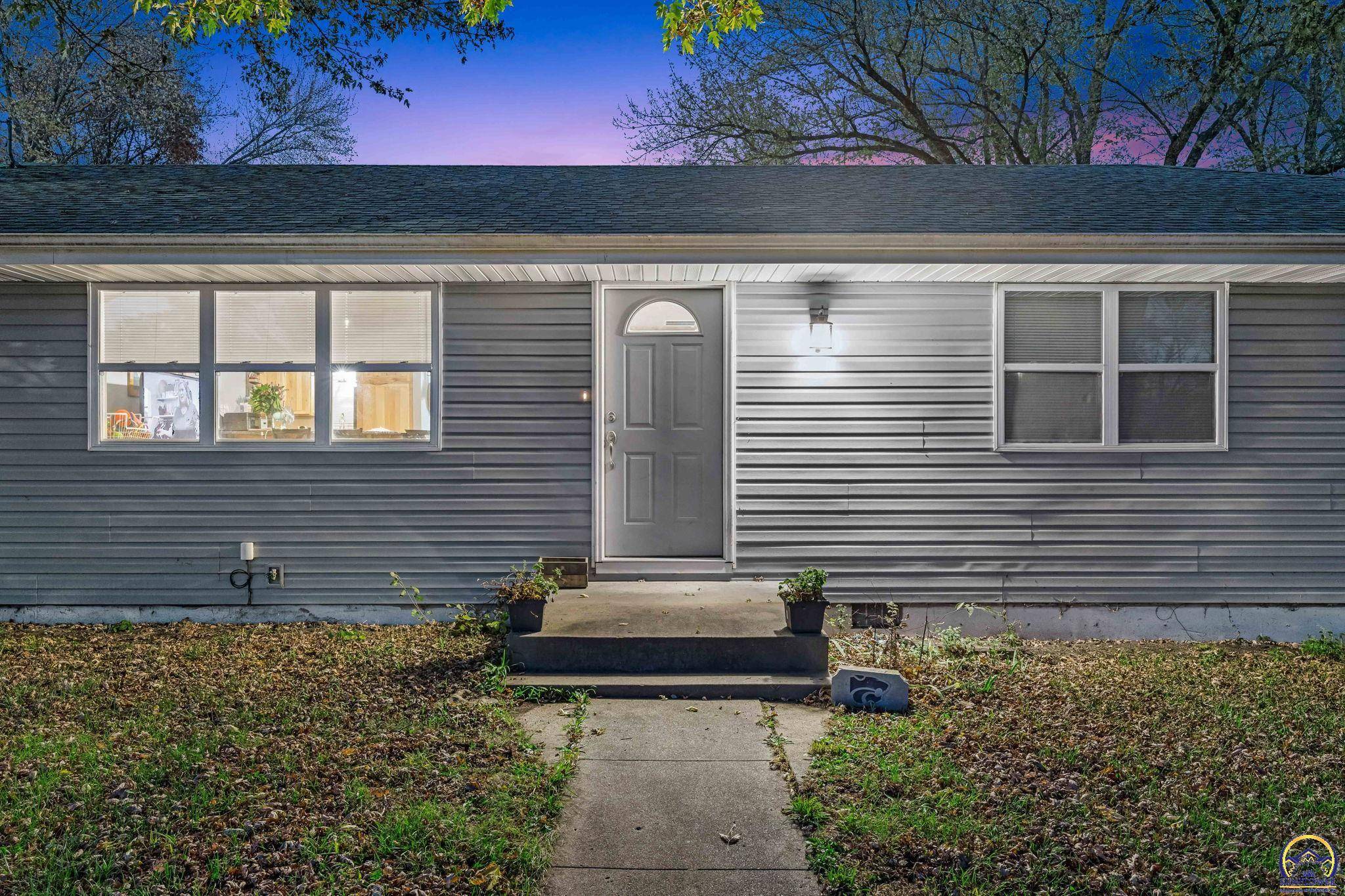 Eskridge, KS 66423,204 E 3rd Ave