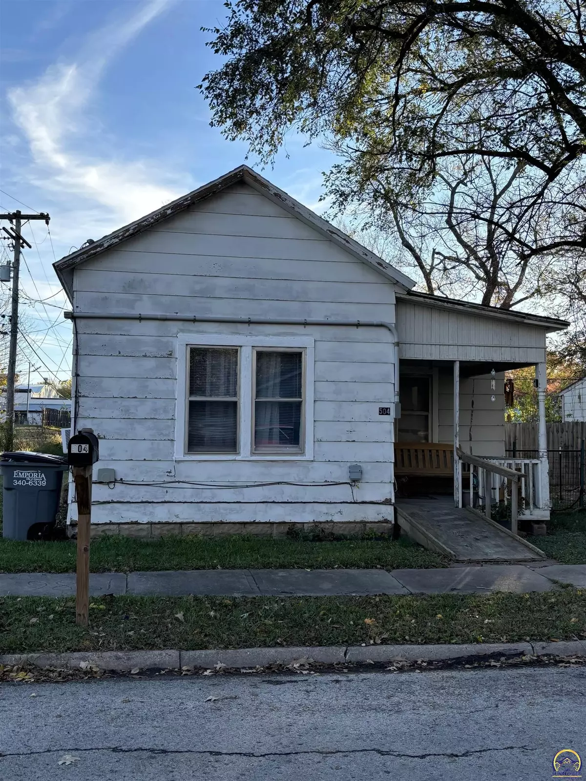 Emporia, KS 66801,504 Chestnut ST