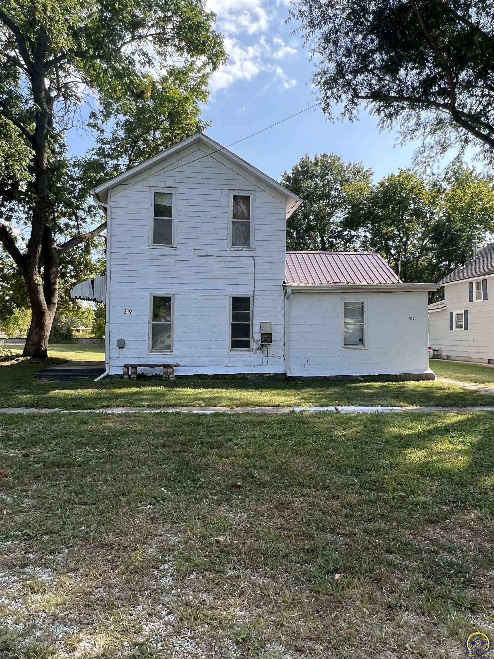 317/319 Lord ST, Osage City, KS 66523-9999