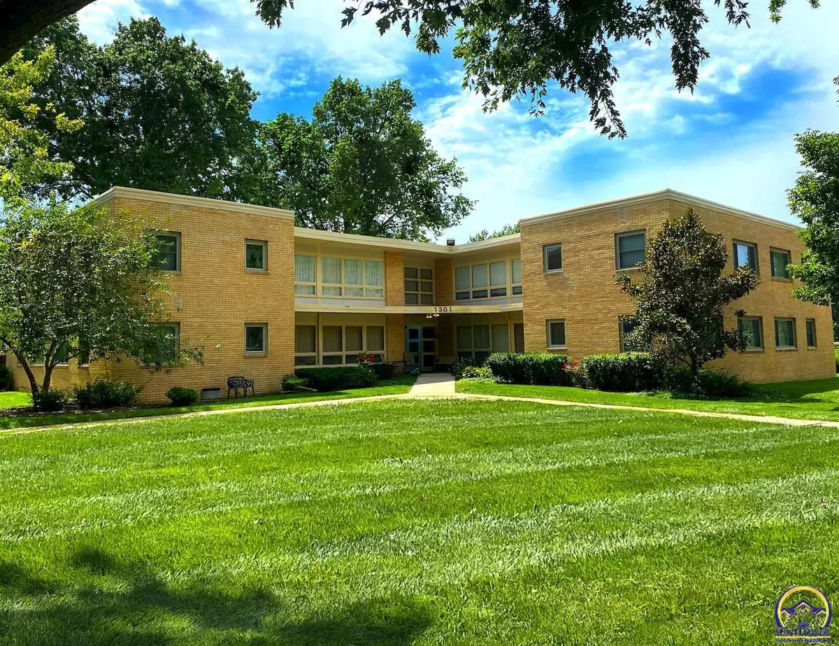 Topeka, KS 66604,1301 SW Fillmore ST #Unit 27