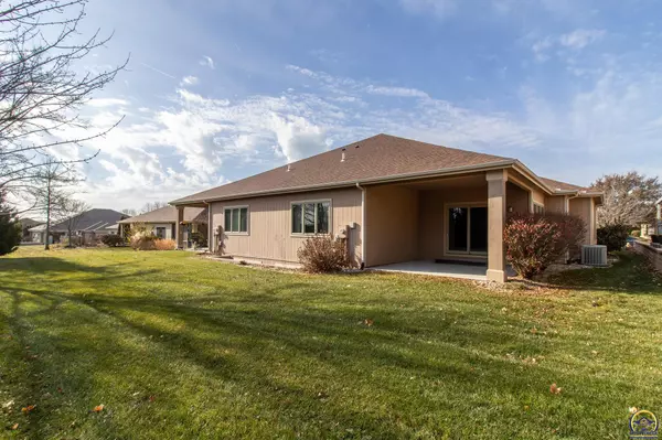 Lawrence, KS 66049,876 Coving Dr