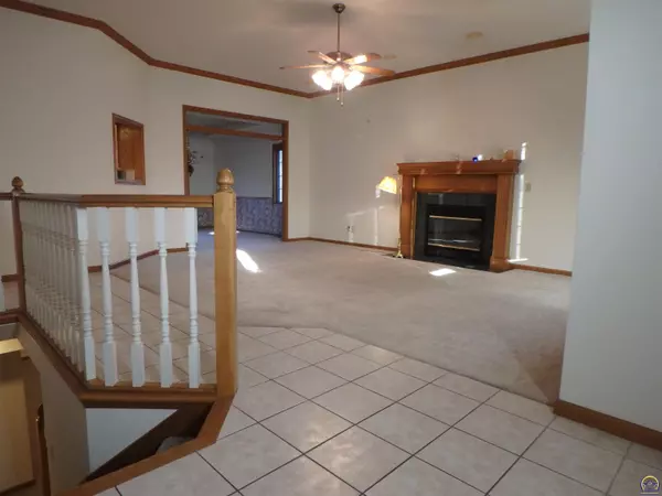 Topeka, KS 66614,3600 SW Ashworth CT