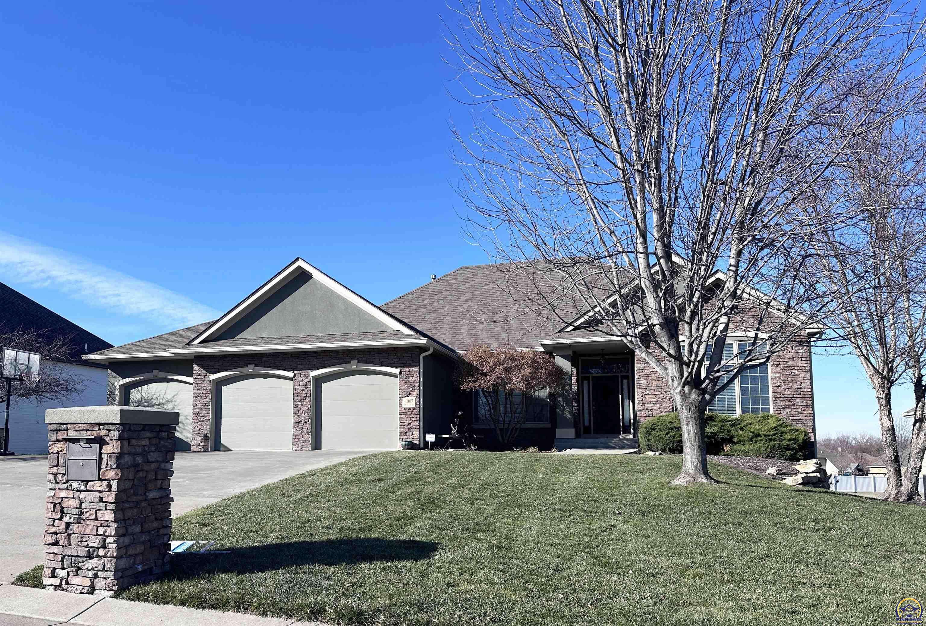 4007 SW Stutley RD, Topeka, KS 66610