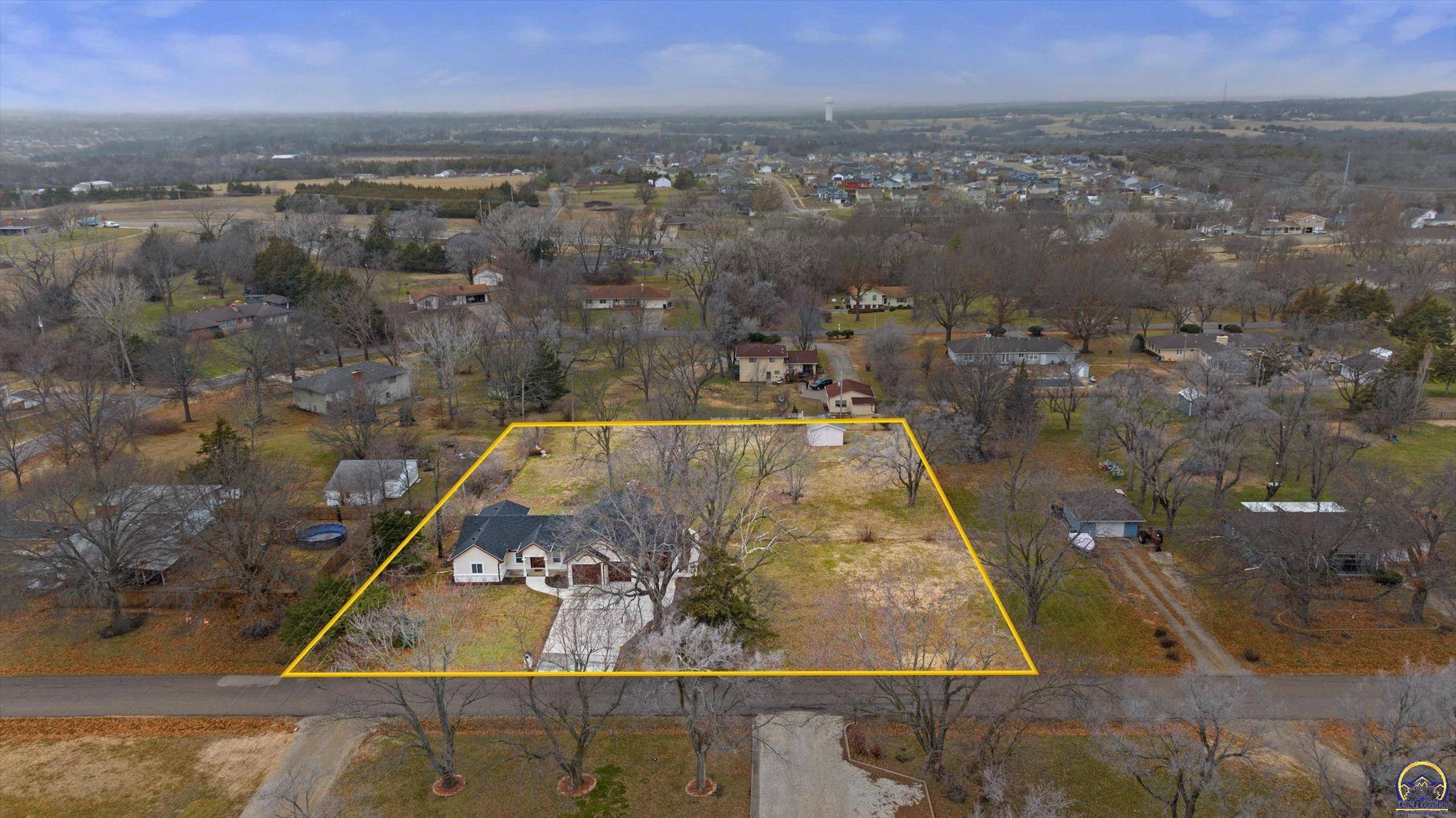 Topeka, KS 66615,1807 SW Broadview DR