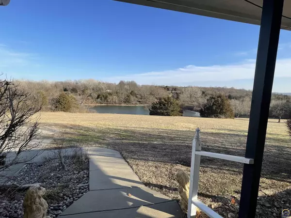 Silver Lake, KS 66539,4021 NW Sunset LN