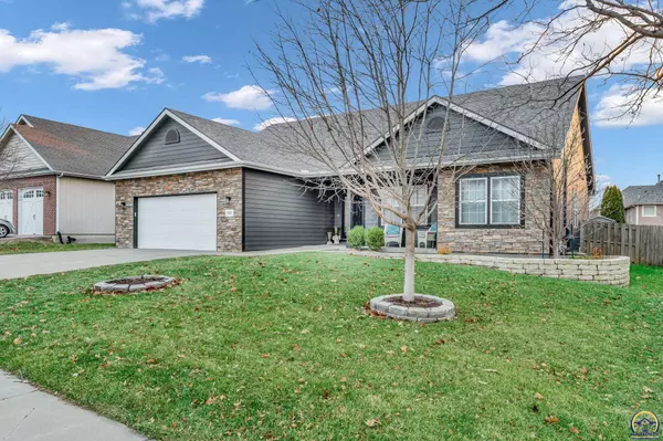 Lawrence, KS 66049,5605 Plymouth DR