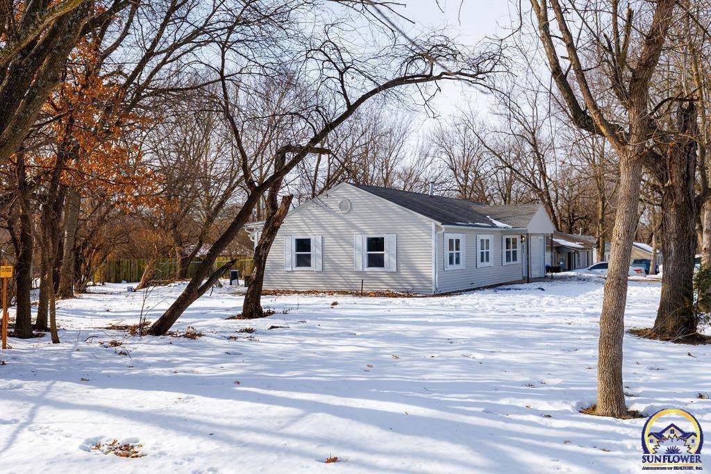 Topeka, KS 66611,1401 SW Glencoe ST