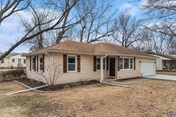 Topeka, KS 66614,2209 SW Indian Trail