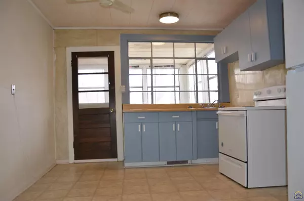 Carbondale, KS 66414,118 Market ST