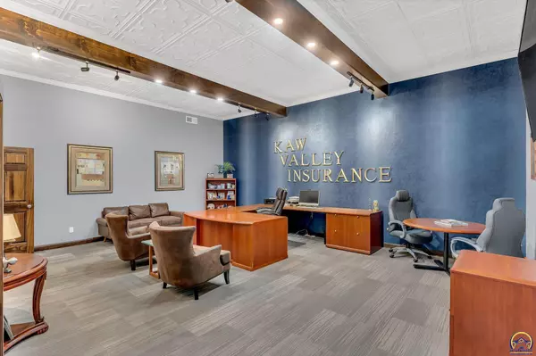 Rossville, KS 66533,409 Main ST