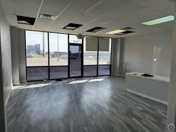 Topeka, KS 66604,5938 SW 17th ST #Suite 400