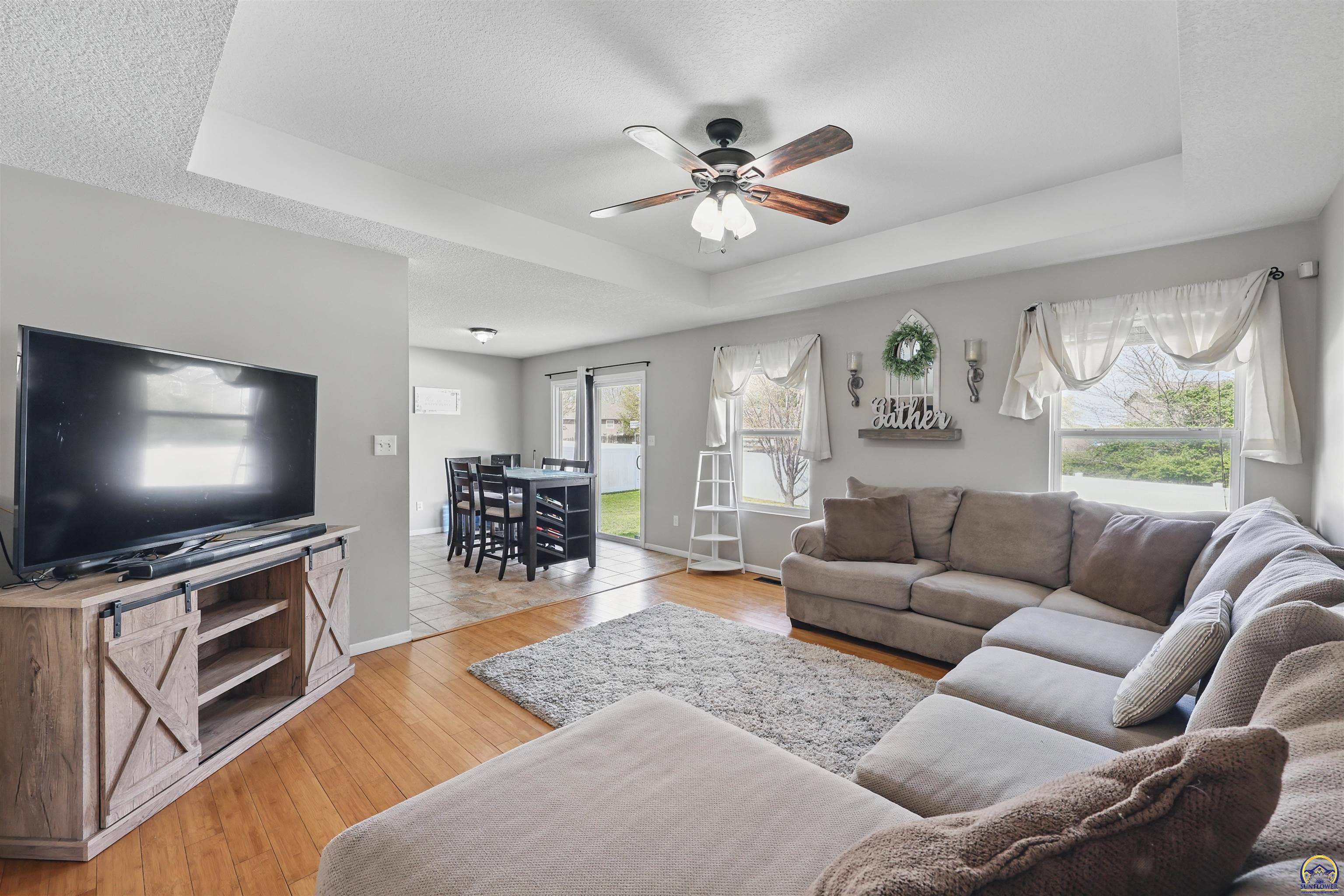 Topeka, KS 66605,3413 SE Gilmore ST