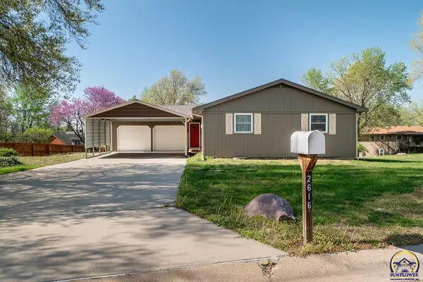2616 SE 30th St,  Topeka,  KS 66605
