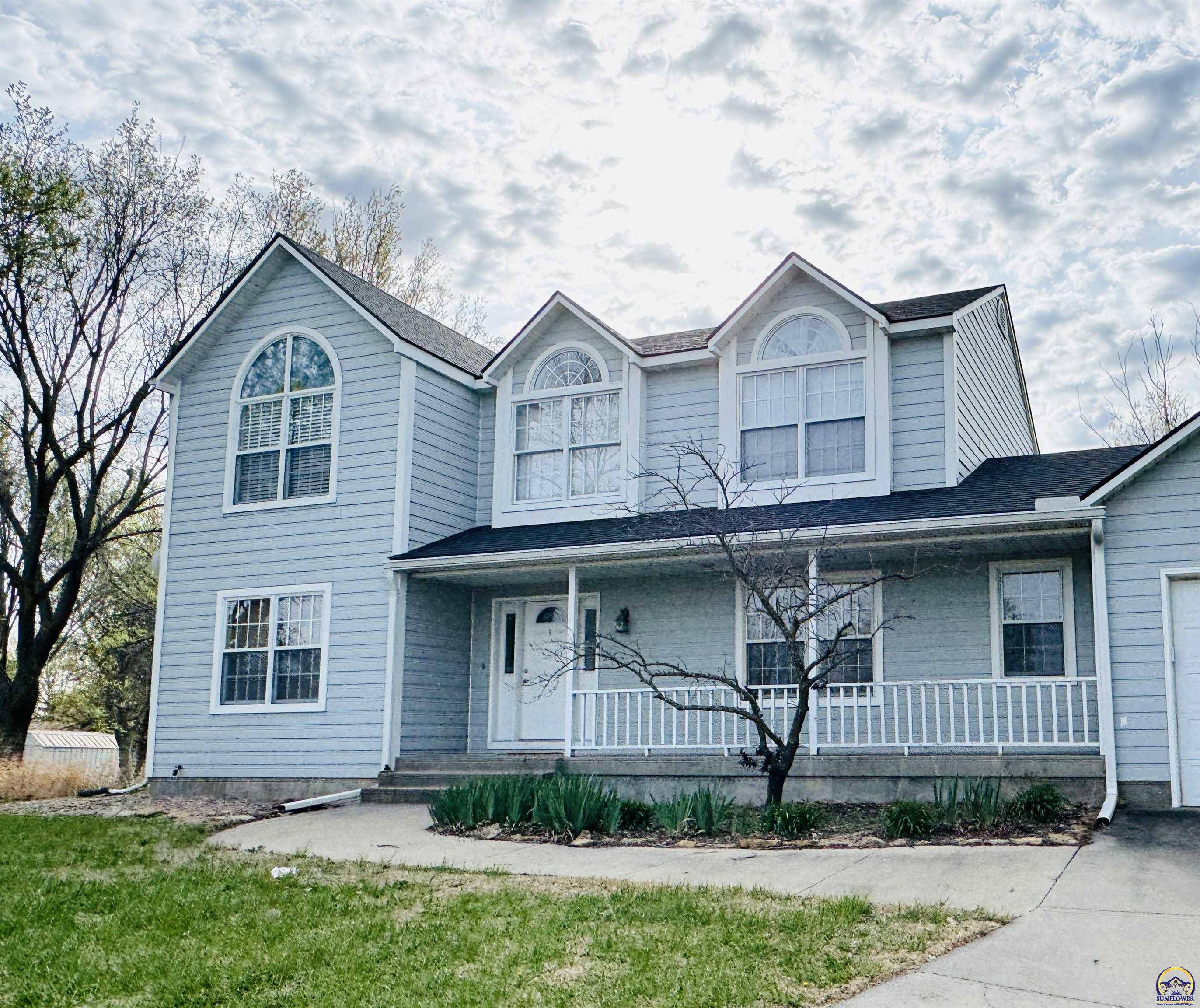 New Strawn, KS 66839,804 Mohawk Dr