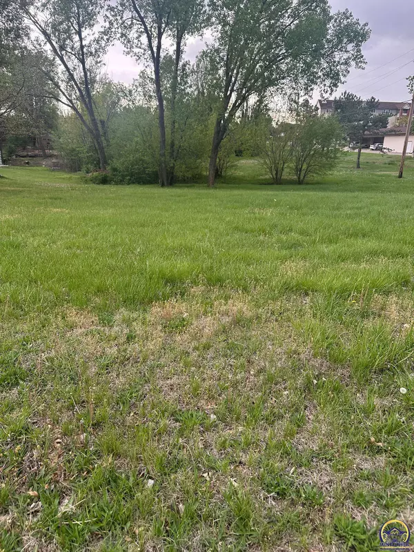 Emporia, KS 66801,2425 W 24th Ave