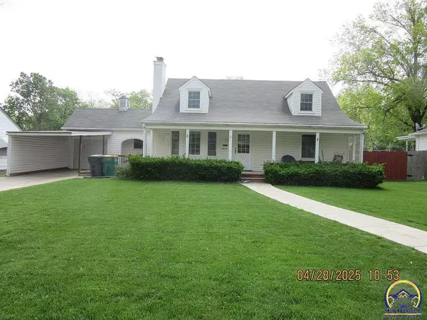 2426 SW Beverly CT, Topeka, KS 66611