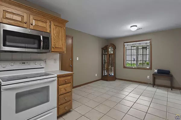 Lawrence, KS 66049,3502 Sweet Grass CT
