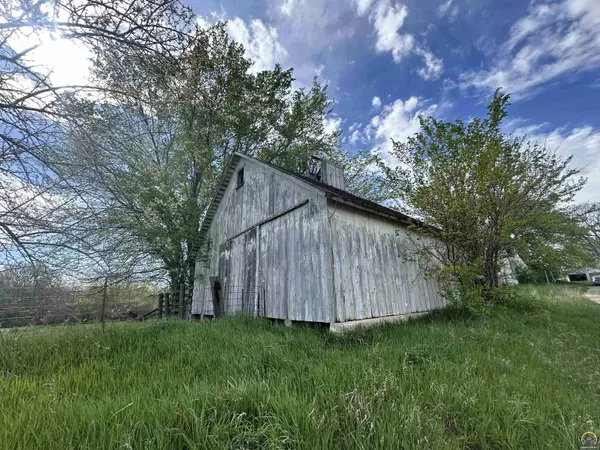 Netawaka, KS 66516,12766 302nd Rd