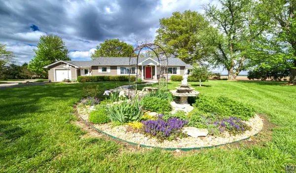 Rossville, KS 66533,16037 US 24 HWY