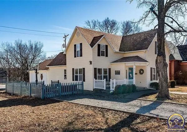 739 S National Ave, Fort Scott, KS 66701