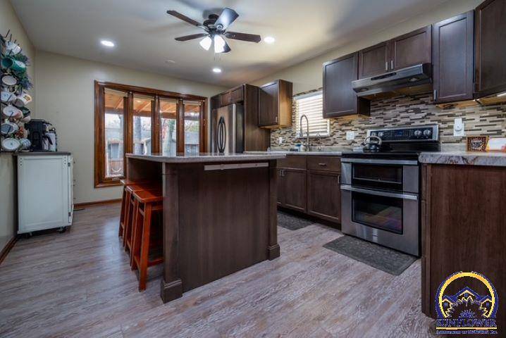 Topeka, KS 66614,3457 SW Birchwood DR