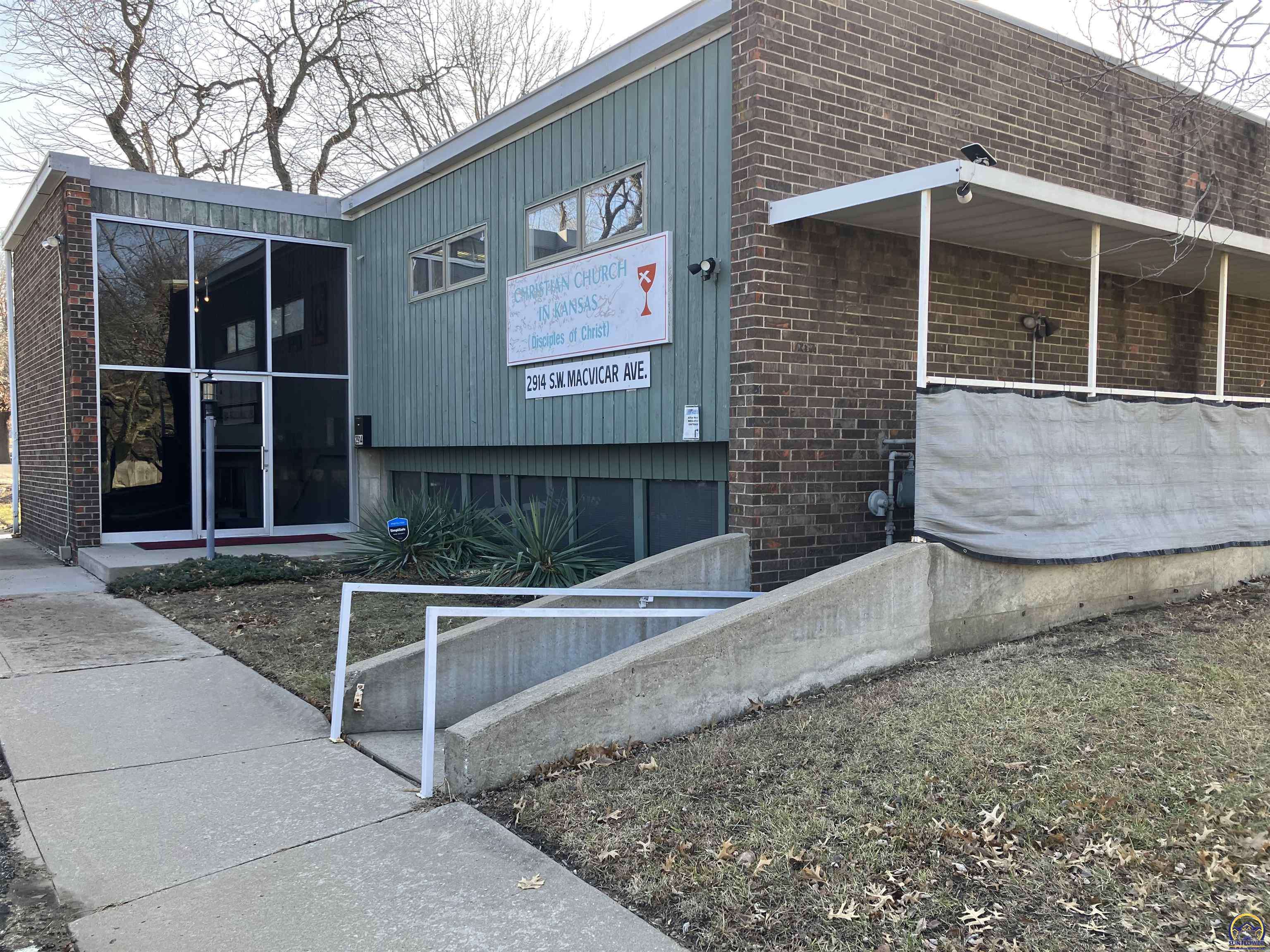 Topeka, KS 66611,2914 SW MacVicar AVE