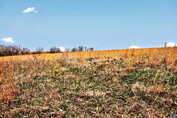 XXX Hwy 16, Holton, KS 66436