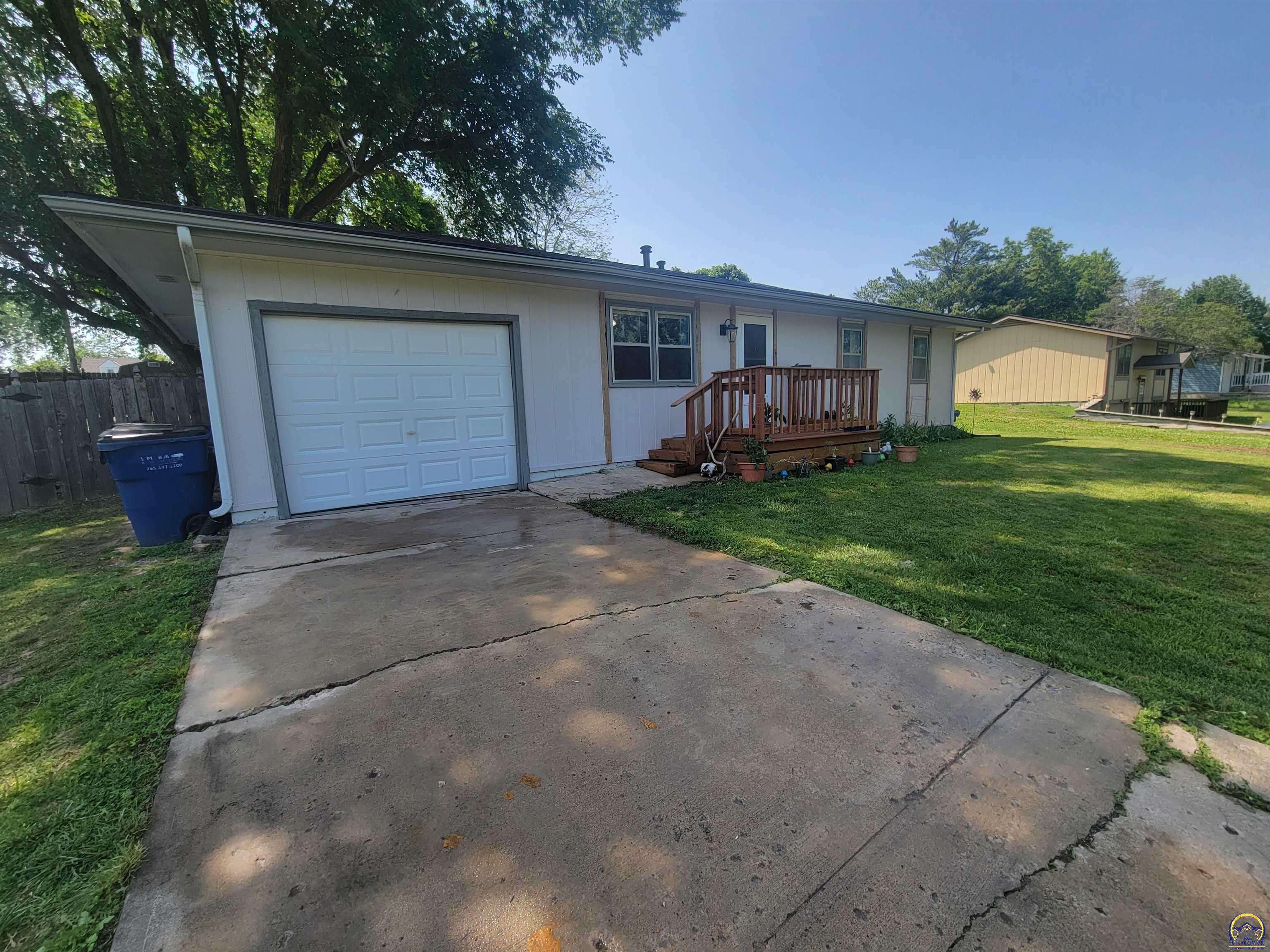 133 Sycamore ST, Nortonville, KS 66060