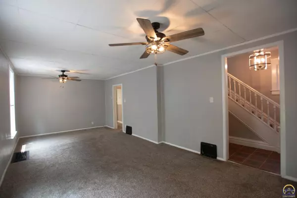 Topeka, KS 66606,111 SW Fillmore ST