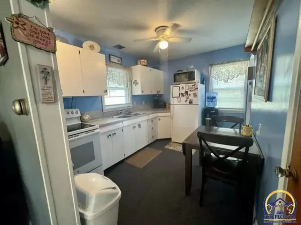 Hiawatha, KS 66434,200 Iowa St