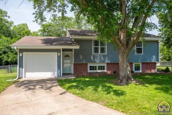 3833 SE Bryant ST,  Topeka,  KS 66609