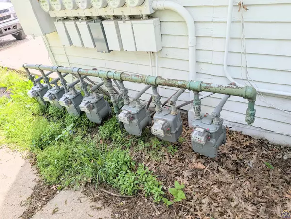 Emporia, KS 66801,816 Congress St