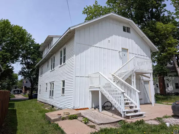 Emporia, KS 66801,816 Congress St