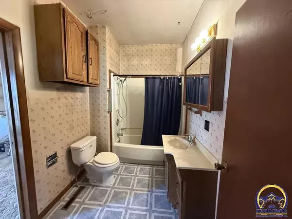 Hiawatha, KS 66434,215 Kickapoo