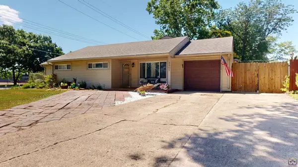 Topeka, KS 66614,3901 SW 26th ST