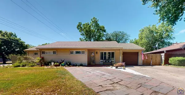 3901 SW 26th ST, Topeka, KS 66614