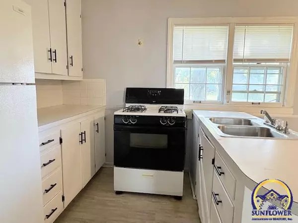 Emporia, KS 66801,616 Sherman St