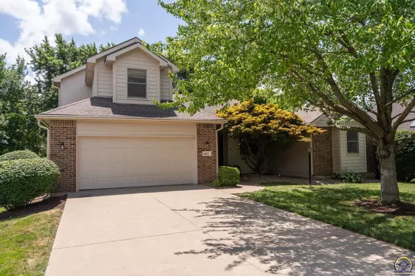 4517 Harvard RD, Lawrence, KS 66049-3536