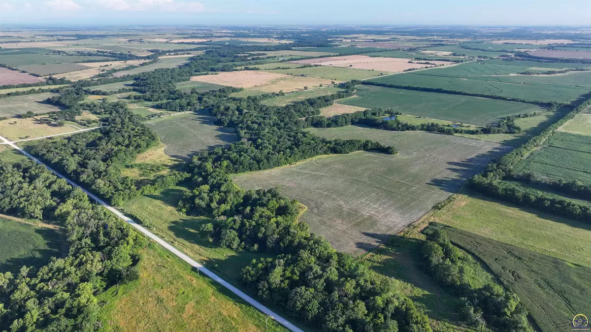 Yates Center, KS 66783,1608 70th Rd