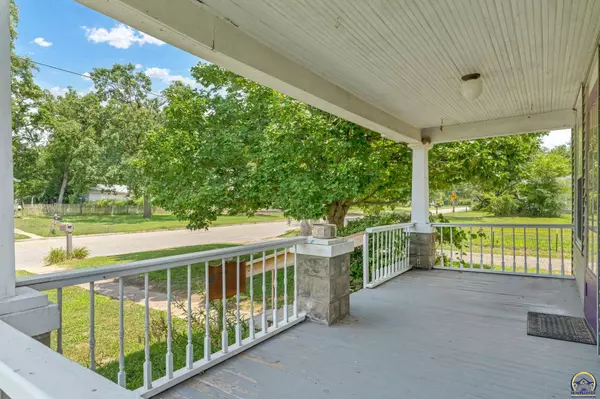 Topeka, KS 66608,401 NE Burgess AVE