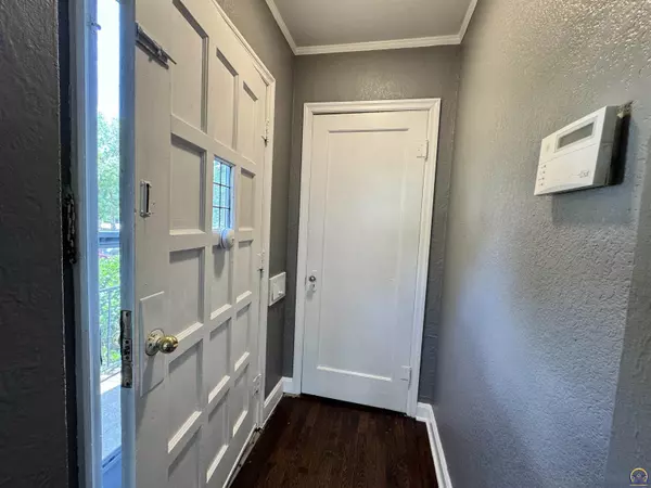 Topeka, KS 66604,3105 SW Dorr ST