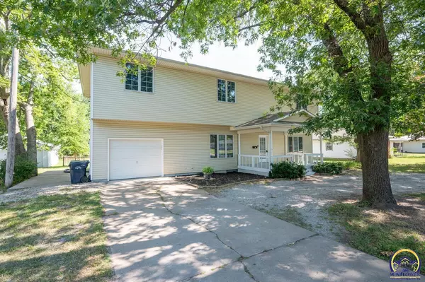 Osage City, KS 66523,718 Lincoln ST