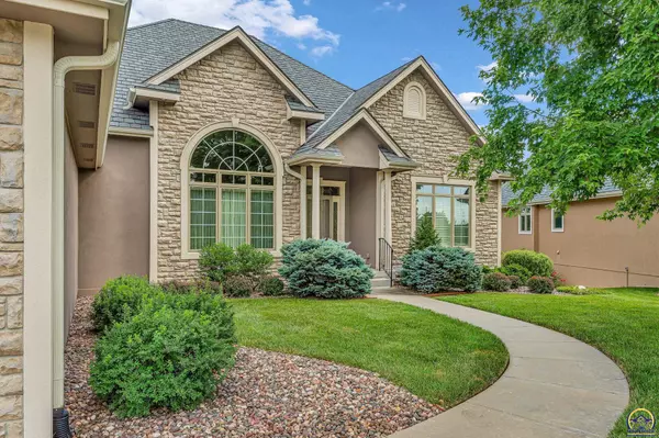 Topeka, KS 66610,5725 SW Postoak DR