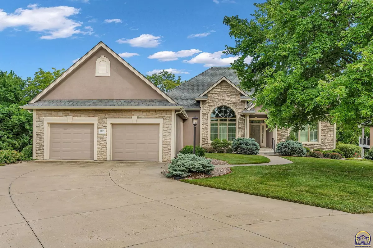 Topeka, KS 66610,5725 SW Postoak DR